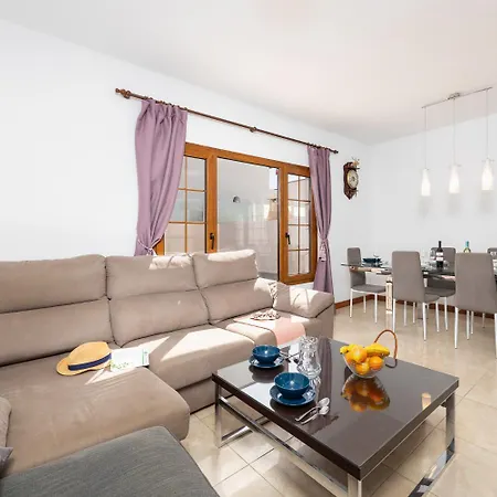 Villa Caletas *